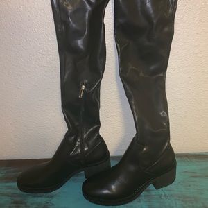 Thigh High Boots . Faux leather SUPER CHIC